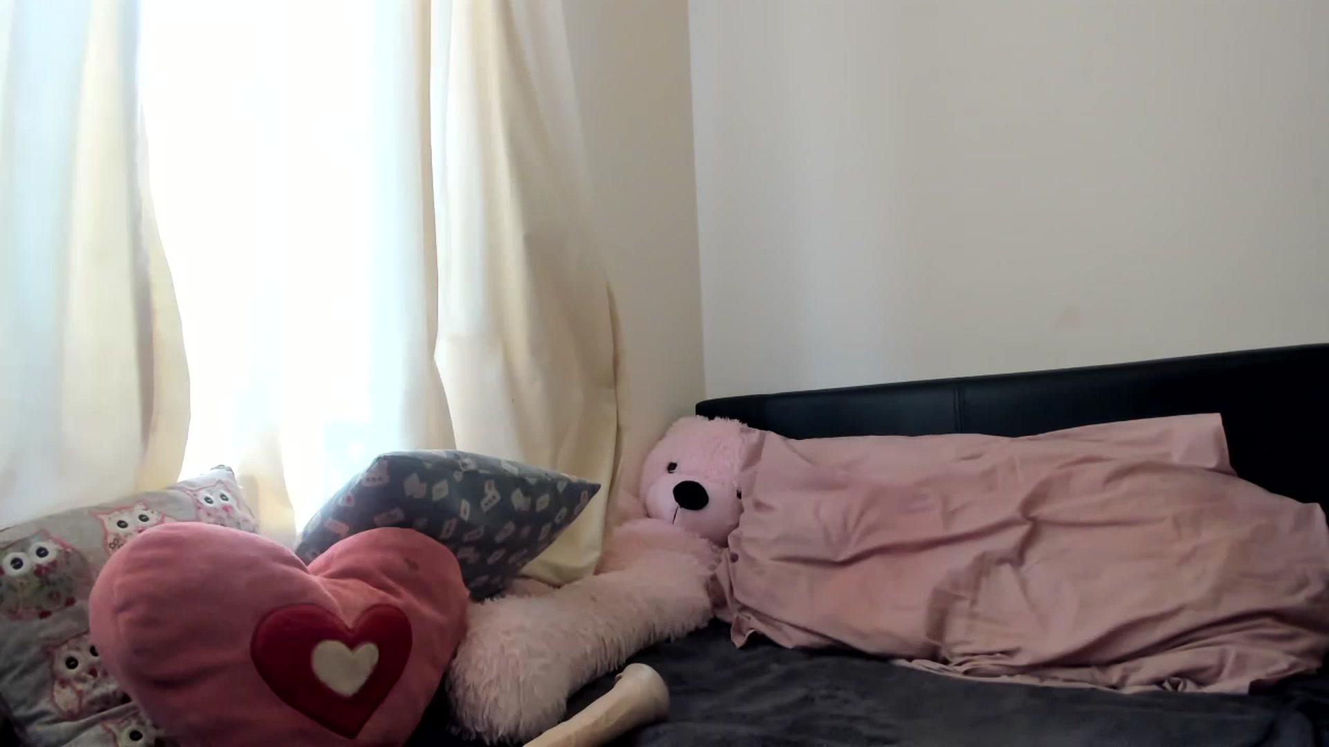 Gallery image thumbnail from MonicaAssUK's myfreecams stream on, 04/09/2023, 11:22 image 2 of 20