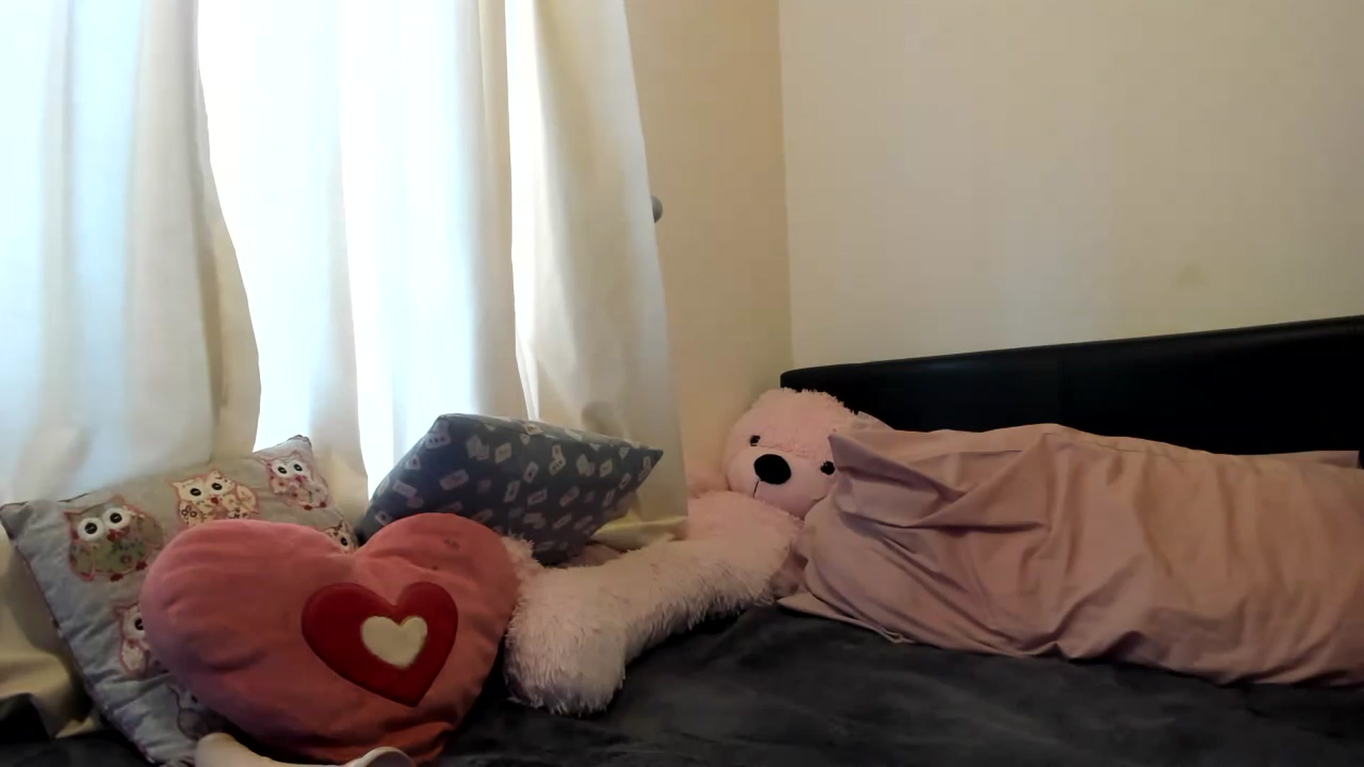Gallery image thumbnail from MonicaAssUK's myfreecams stream on, 04/09/2023, 15:17 image 16 of 20