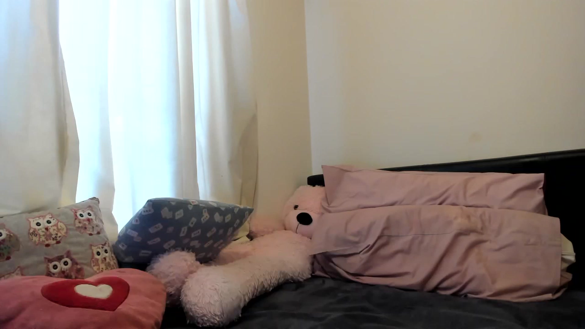 Gallery image thumbnail from MonicaAssUK's myfreecams stream on, 04/10/2023, 15:04 image 5 of 20