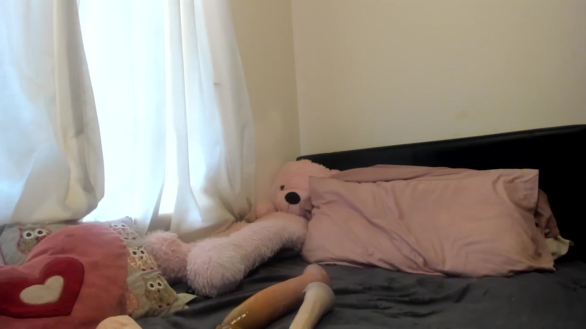 Gallery image thumbnail from MonicaAssUK's myfreecams stream on, 05/02/2023, 09:18 image 7 of 20