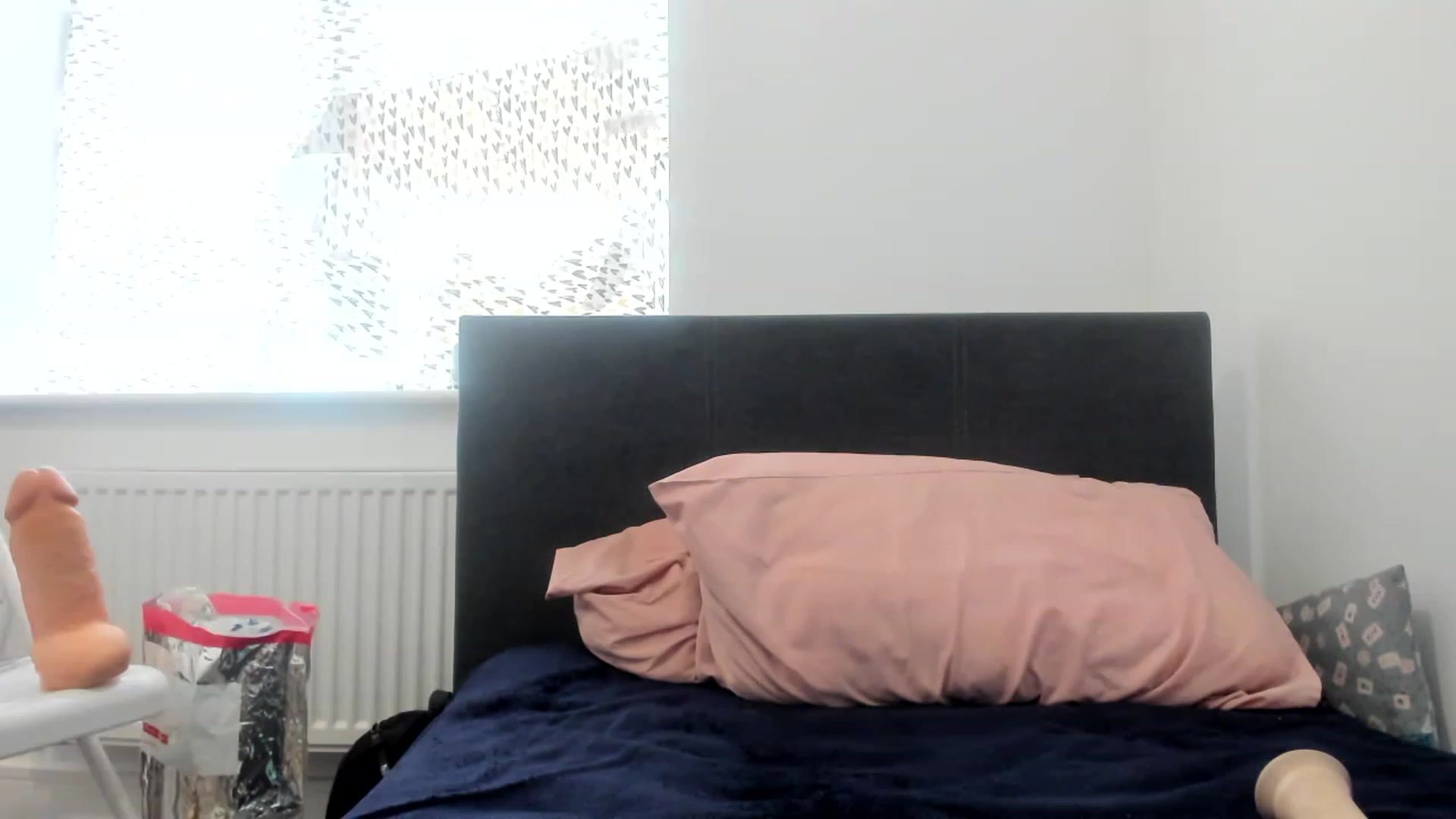 Gallery image thumbnail from MonicaAssUK's myfreecams stream on, 05/17/2023, 15:25 image 13 of 20