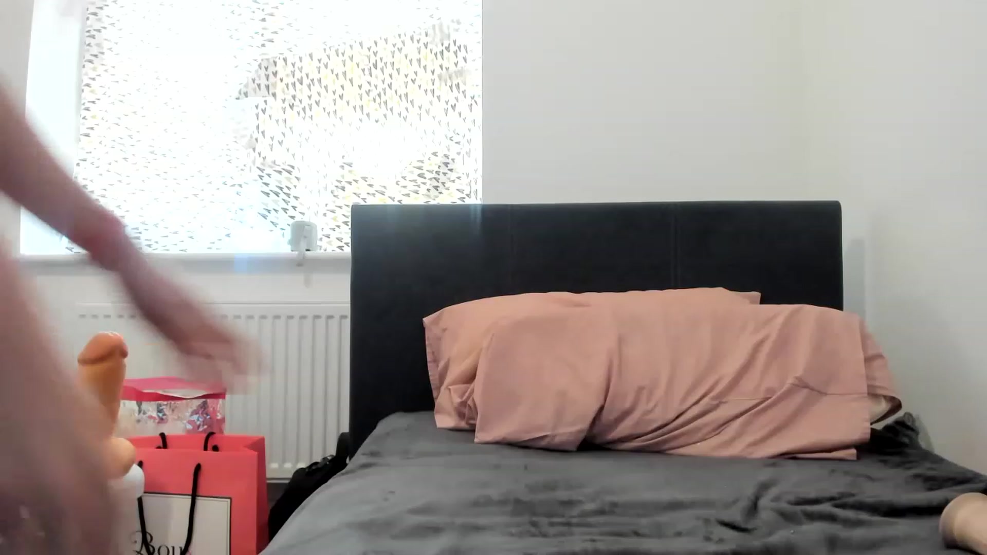 Gallery image thumbnail from MonicaAssUK's myfreecams stream on, 06/03/2023, 09:54 image 13 of 20