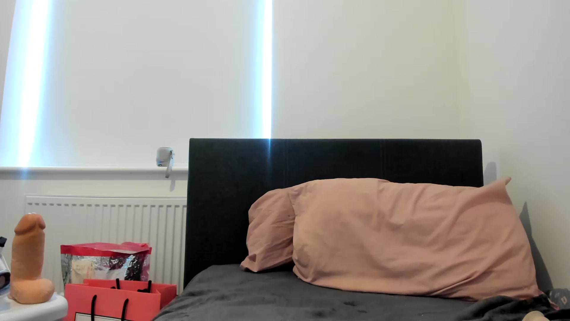 Gallery image thumbnail from MonicaAssUK's myfreecams stream on, 06/10/2023, 08:38 image 19 of 20
