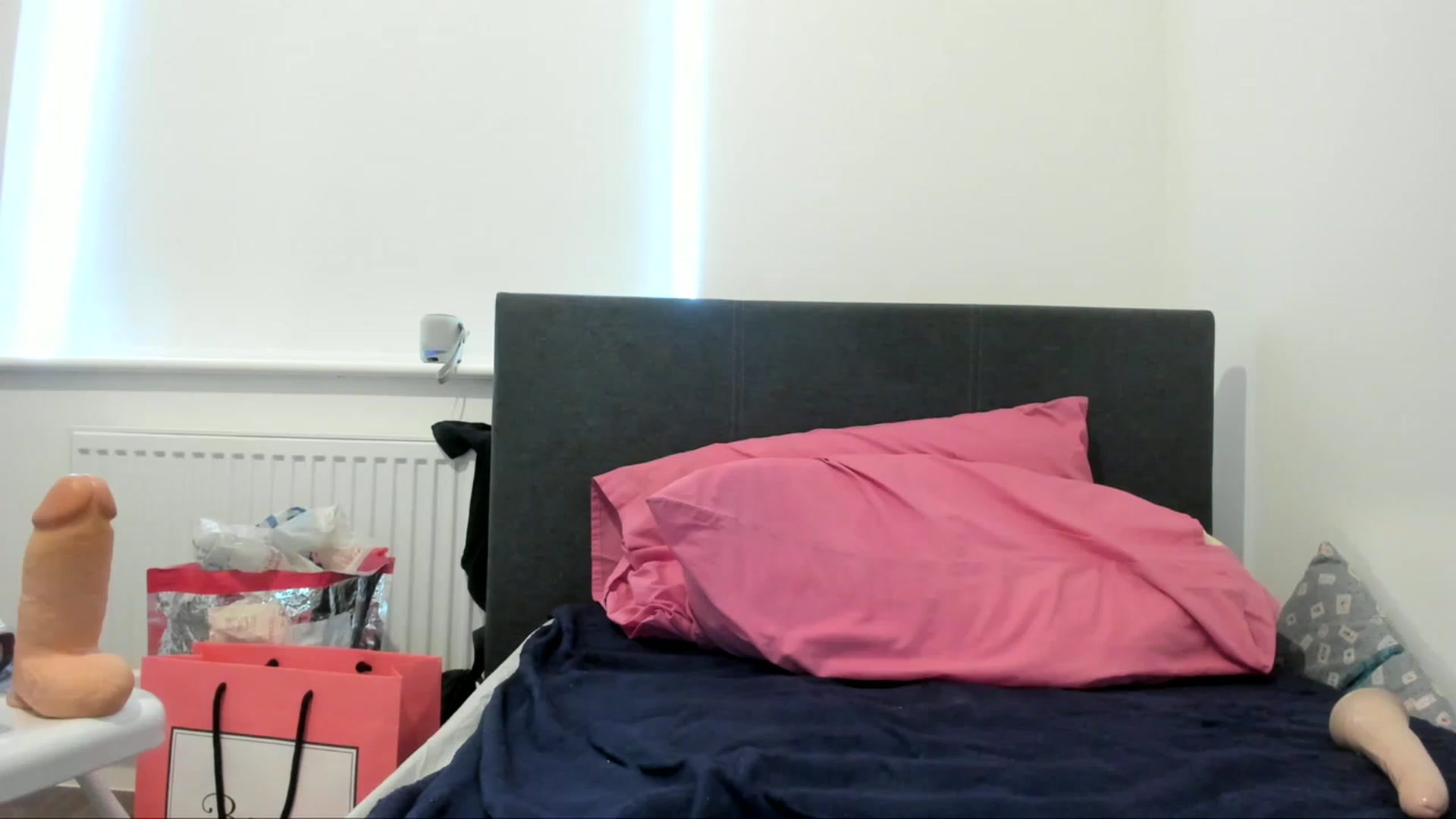 Gallery image thumbnail from MonicaAssUK's myfreecams stream on, 06/16/2023, 07:37 image 2 of 20
