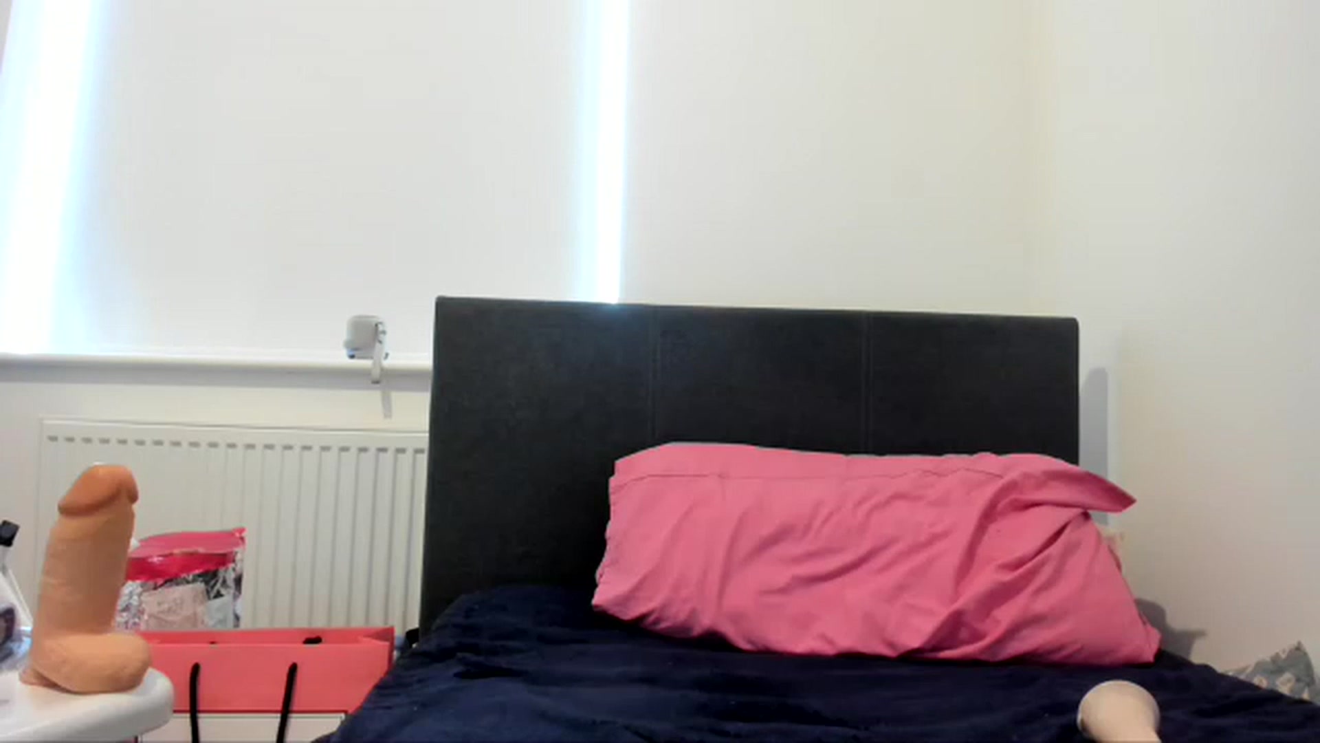 Gallery image thumbnail from MonicaAssUK's myfreecams stream on, 06/21/2023, 10:13 image 13 of 20