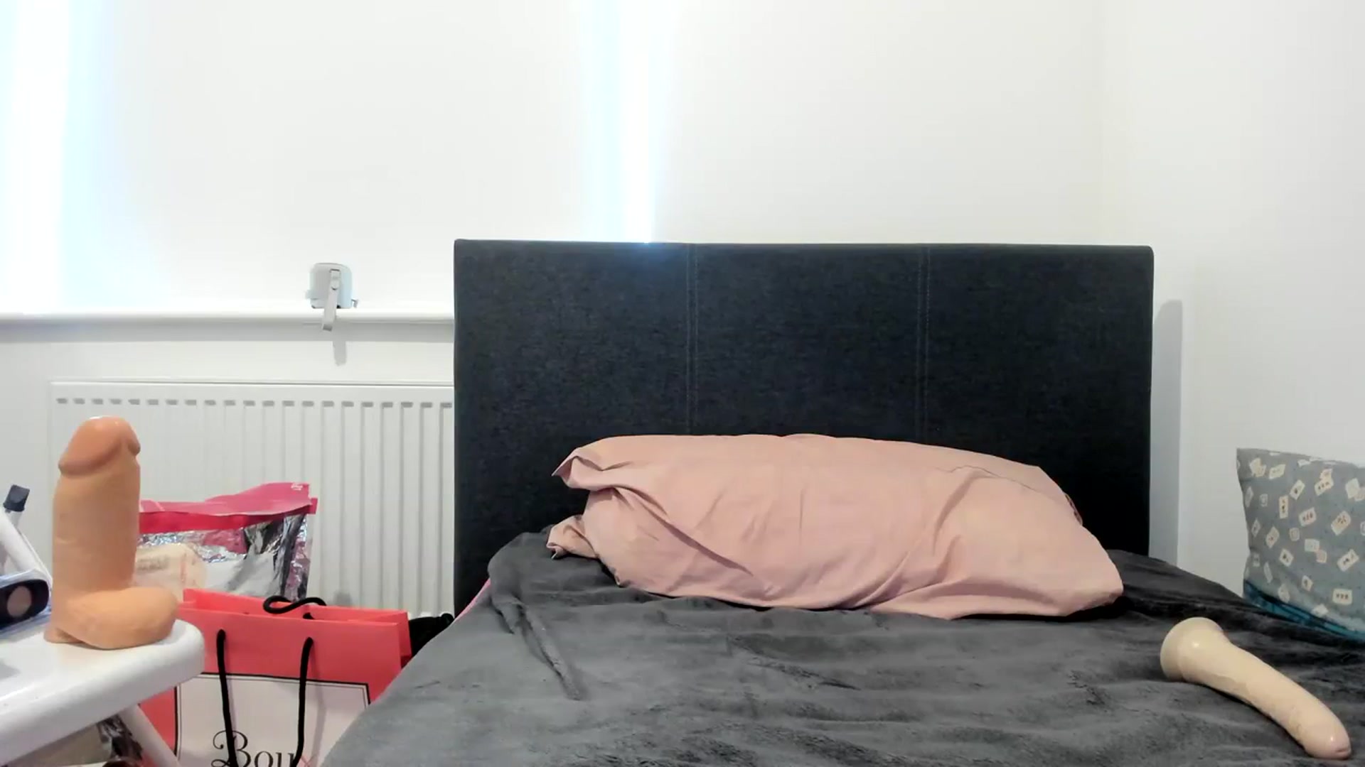 Gallery image thumbnail from MonicaAssUK's myfreecams stream on, 07/23/2023, 07:02 image 17 of 20