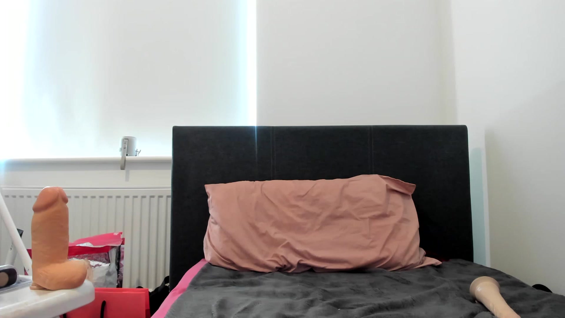 Gallery image thumbnail from MonicaAssUK's myfreecams stream on, 08/04/2023, 15:31 image 8 of 20