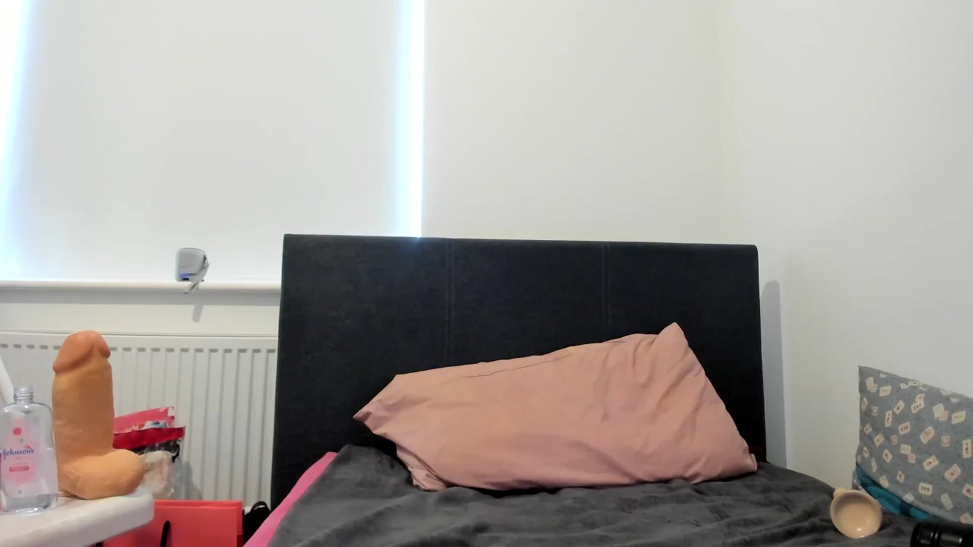 Gallery image thumbnail from MonicaAssUK's myfreecams stream on, 08/05/2023, 12:20 image 7 of 20