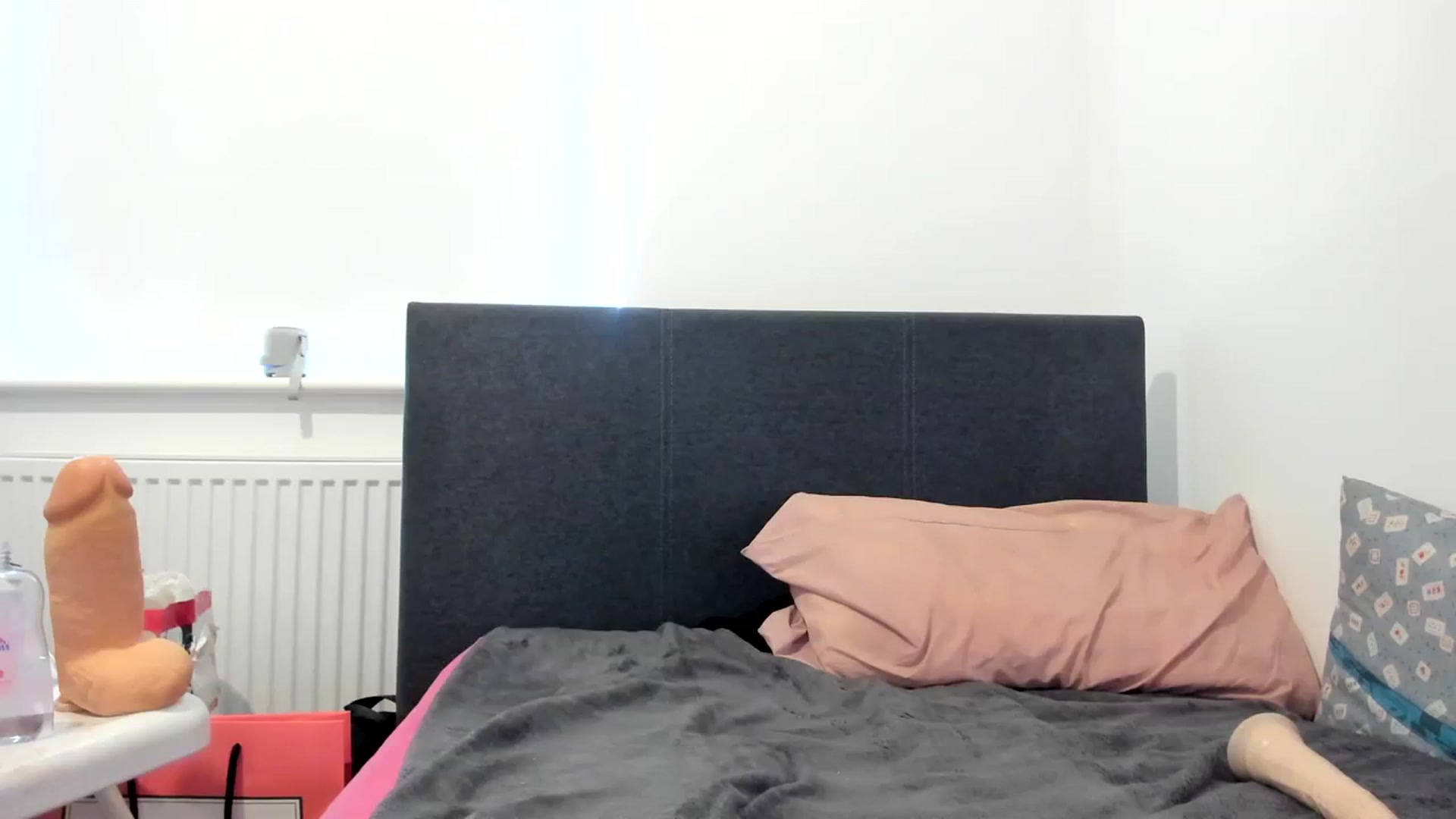Gallery image thumbnail from MonicaAssUK's myfreecams stream on, 08/06/2023, 07:52 image 18 of 20