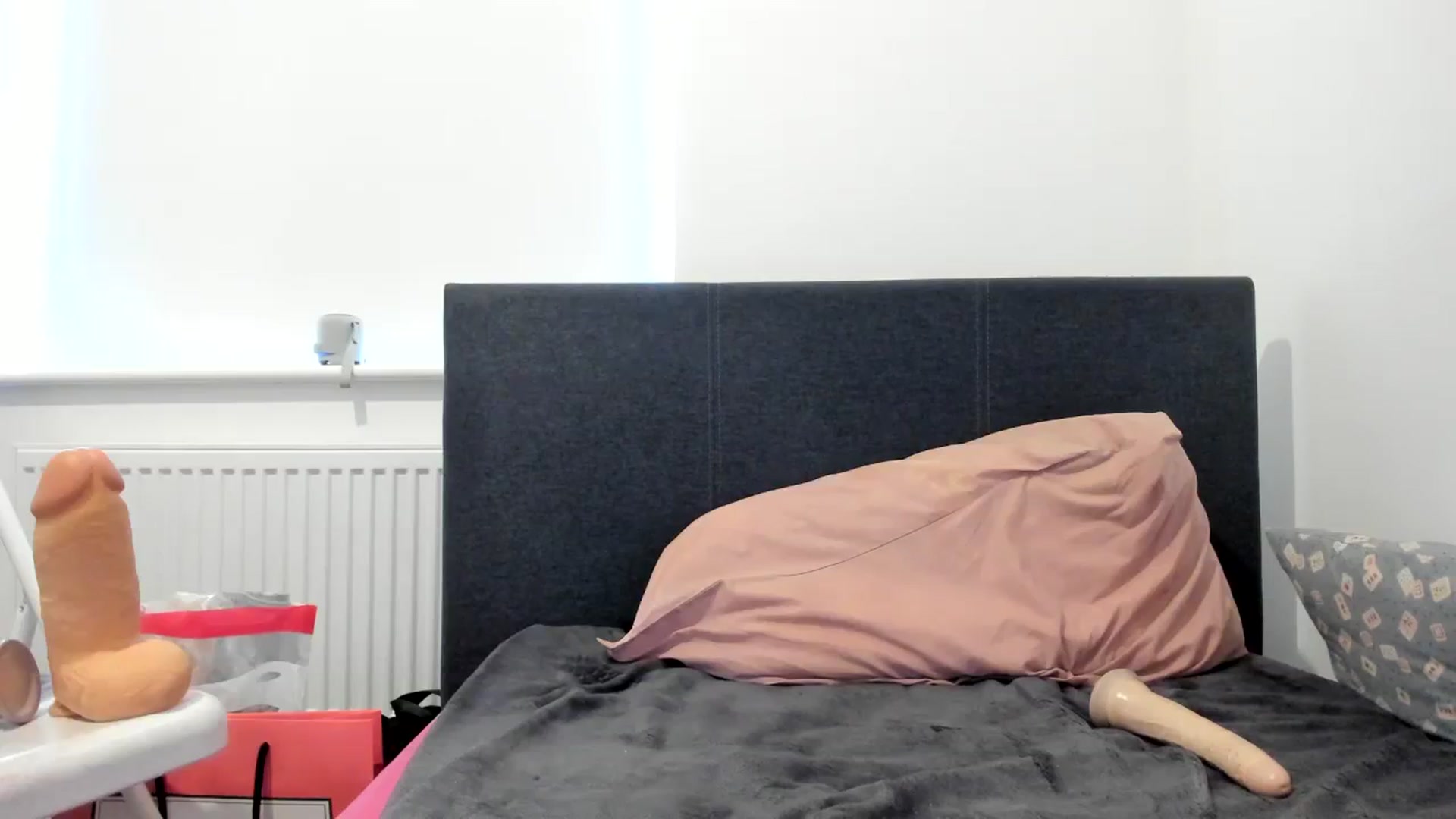 Gallery image thumbnail from MonicaAssUK's myfreecams stream on, 08/06/2023, 12:15 image 15 of 20