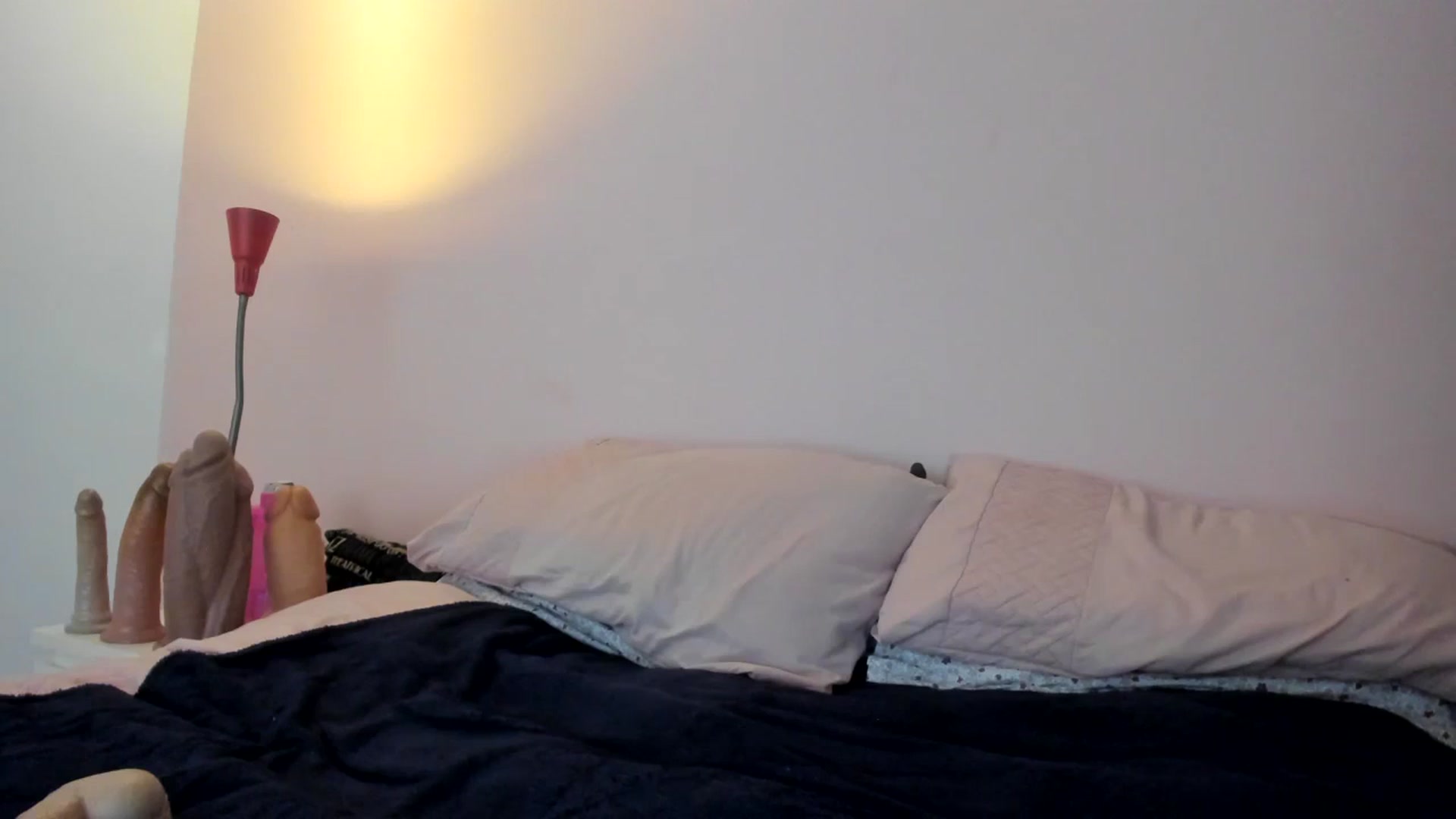 Gallery image thumbnail from MonicaAssUK's myfreecams stream on, 12/08/2023, 14:38 image 4 of 20