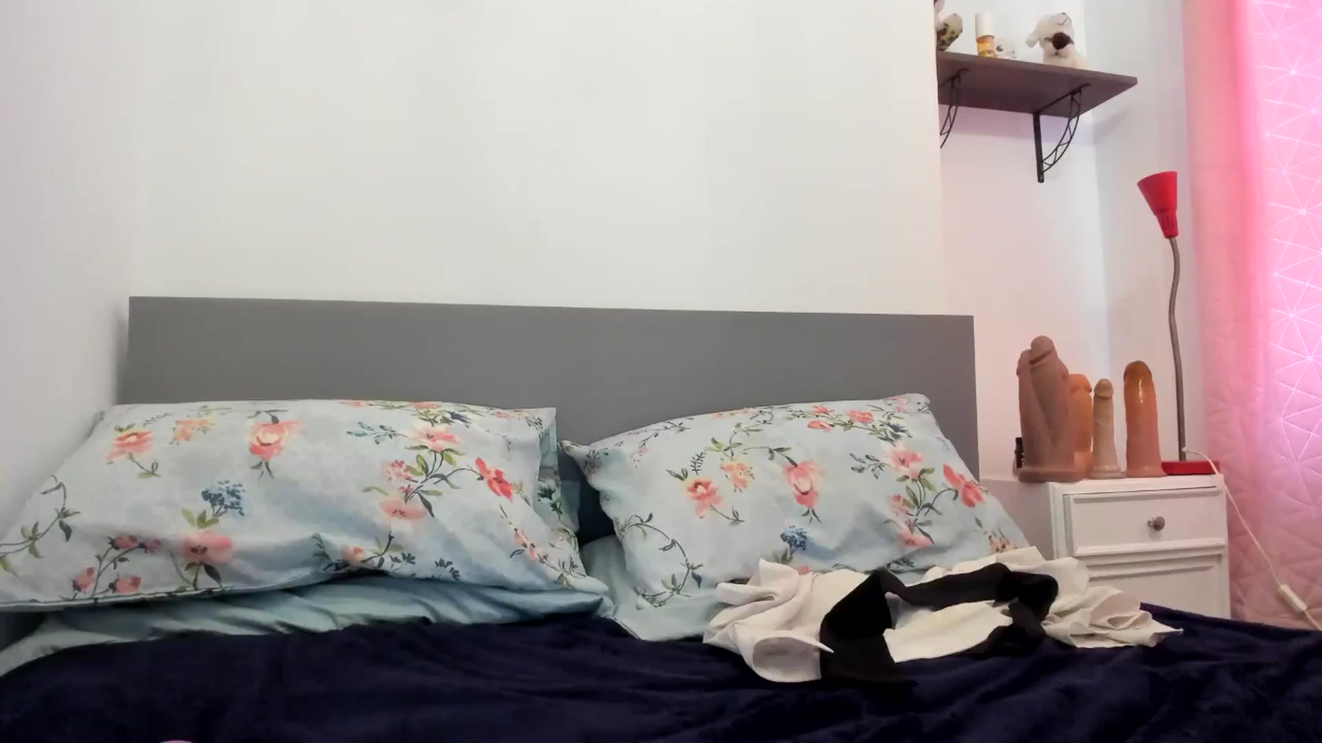 Gallery image thumbnail from MonicaAssUK's myfreecams stream on, 06/05/2024, 12:26 image 13 of 20