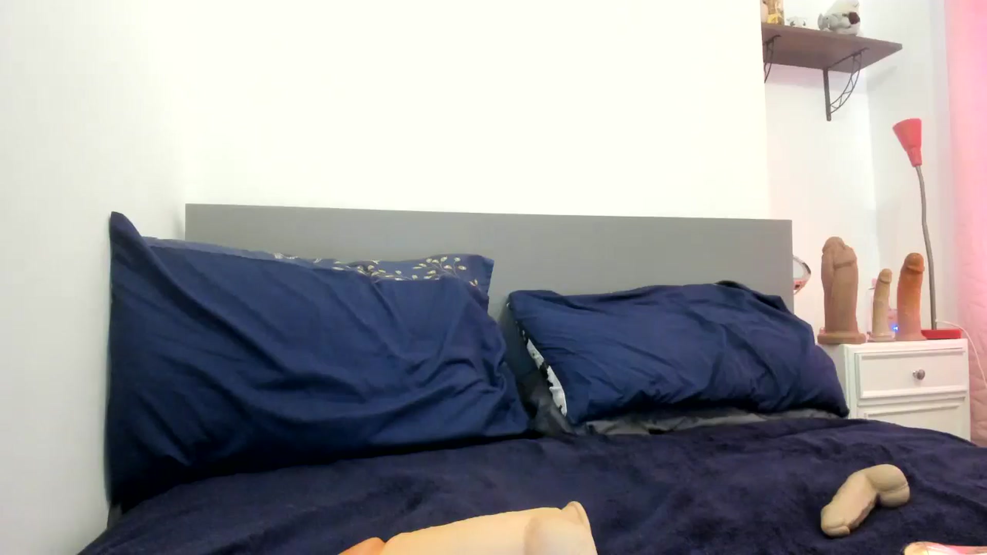 Gallery image thumbnail from MonicaAssUK's myfreecams stream on, 10/15/2024, 12:40 image 17 of 20
