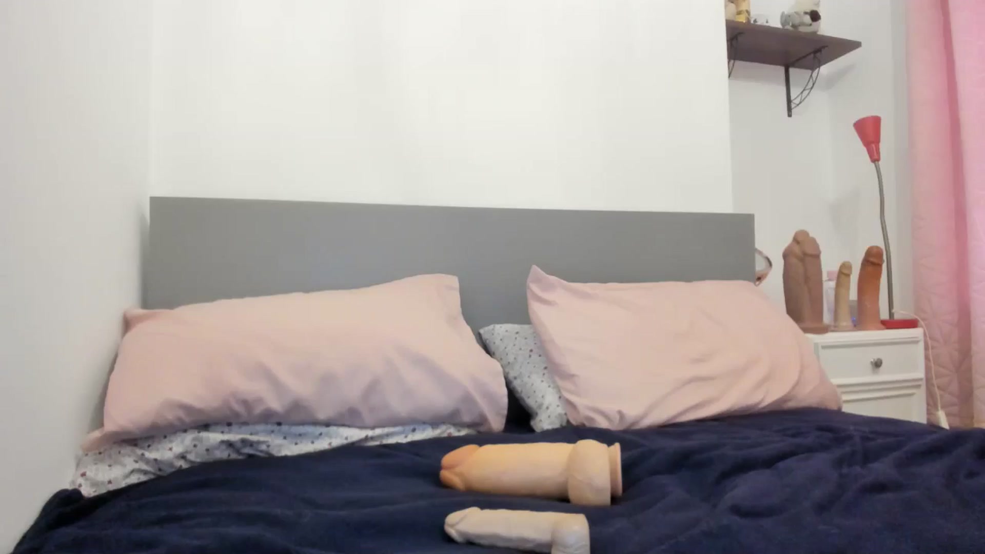 Gallery image thumbnail from MonicaAssUK's myfreecams stream on, 10/30/2024, 15:16 image 14 of 20
