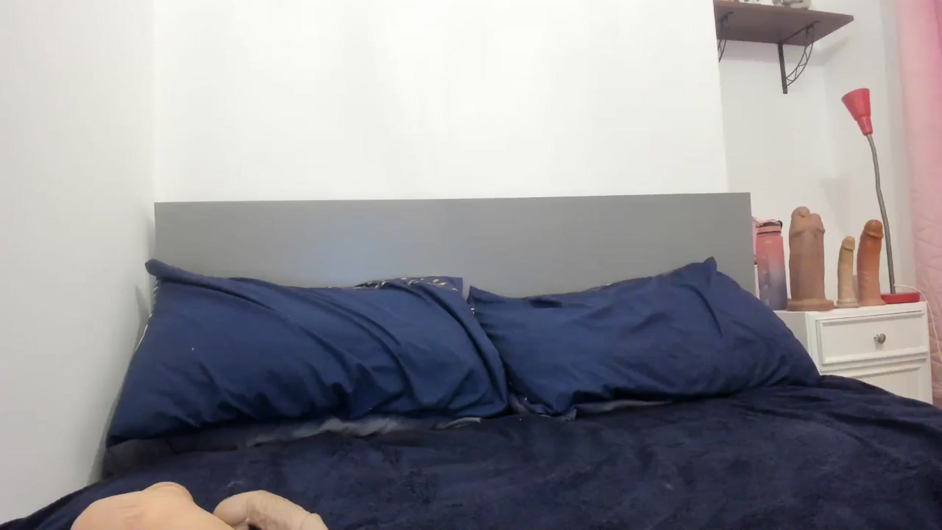 Gallery image thumbnail from MonicaAssUK's myfreecams stream on, 12/16/2024, 15:28 image 3 of 20