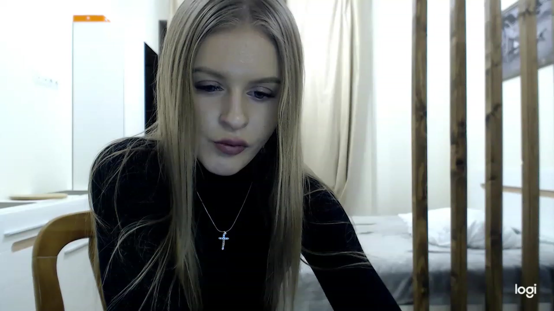 Gallery image thumbnail from MonicaBlondie's myfreecams stream on, 02/26/2023, 17:50 image 13 of 20