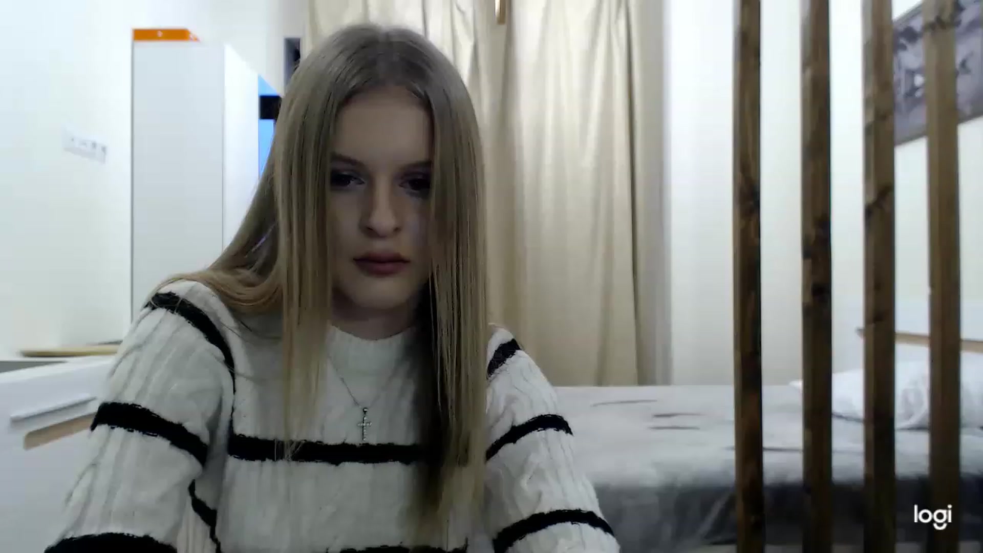 Gallery image thumbnail from MonicaBlondie's myfreecams stream on, 02/27/2023, 15:37 image 18 of 20