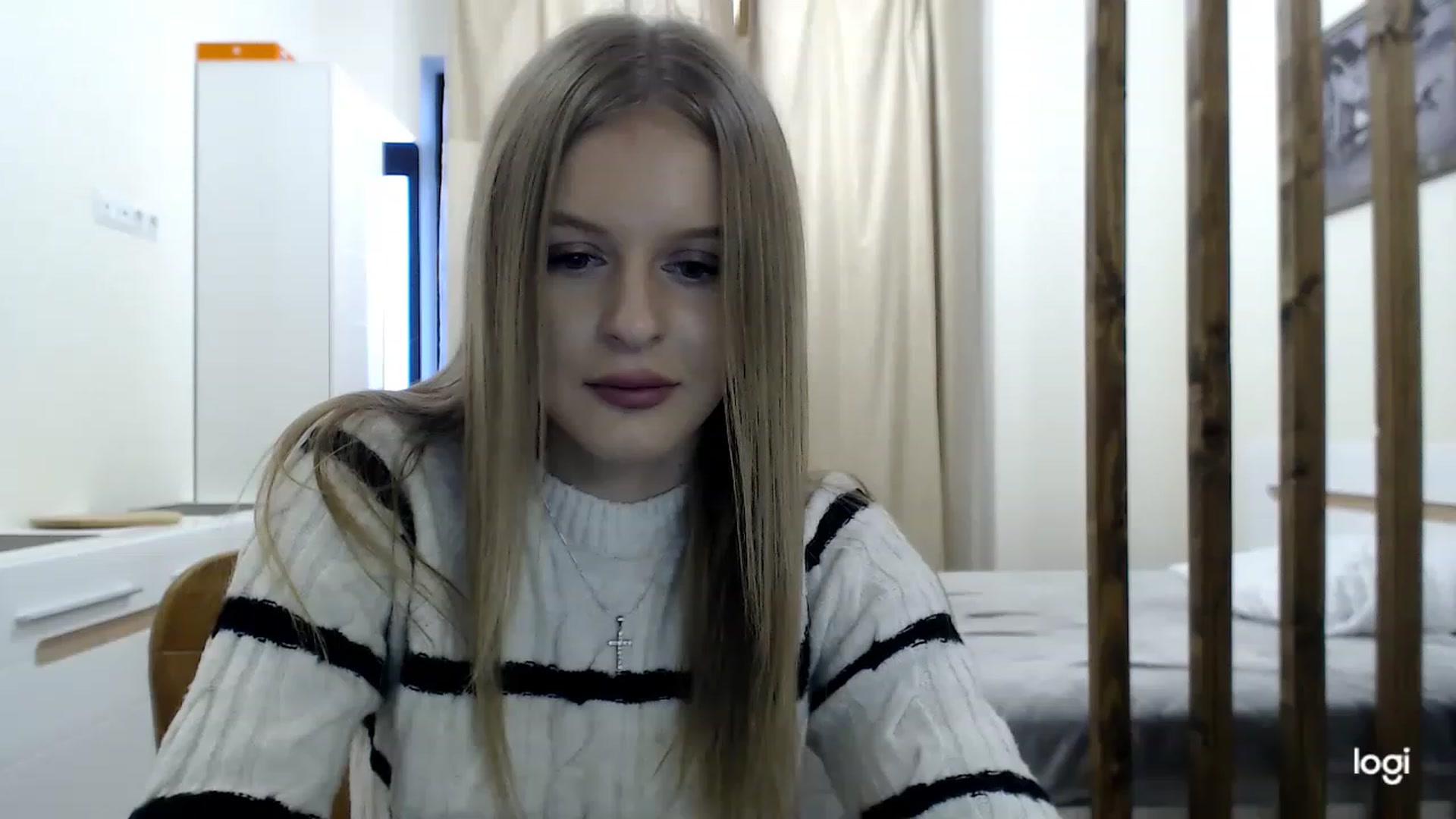 Gallery image thumbnail from MonicaBlondie's myfreecams stream on, 02/27/2023, 15:37 image 5 of 20