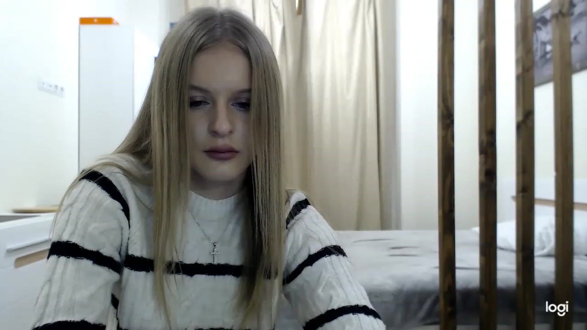 Gallery image thumbnail from MonicaBlondie's myfreecams stream on, 02/27/2023, 15:37 image 13 of 20