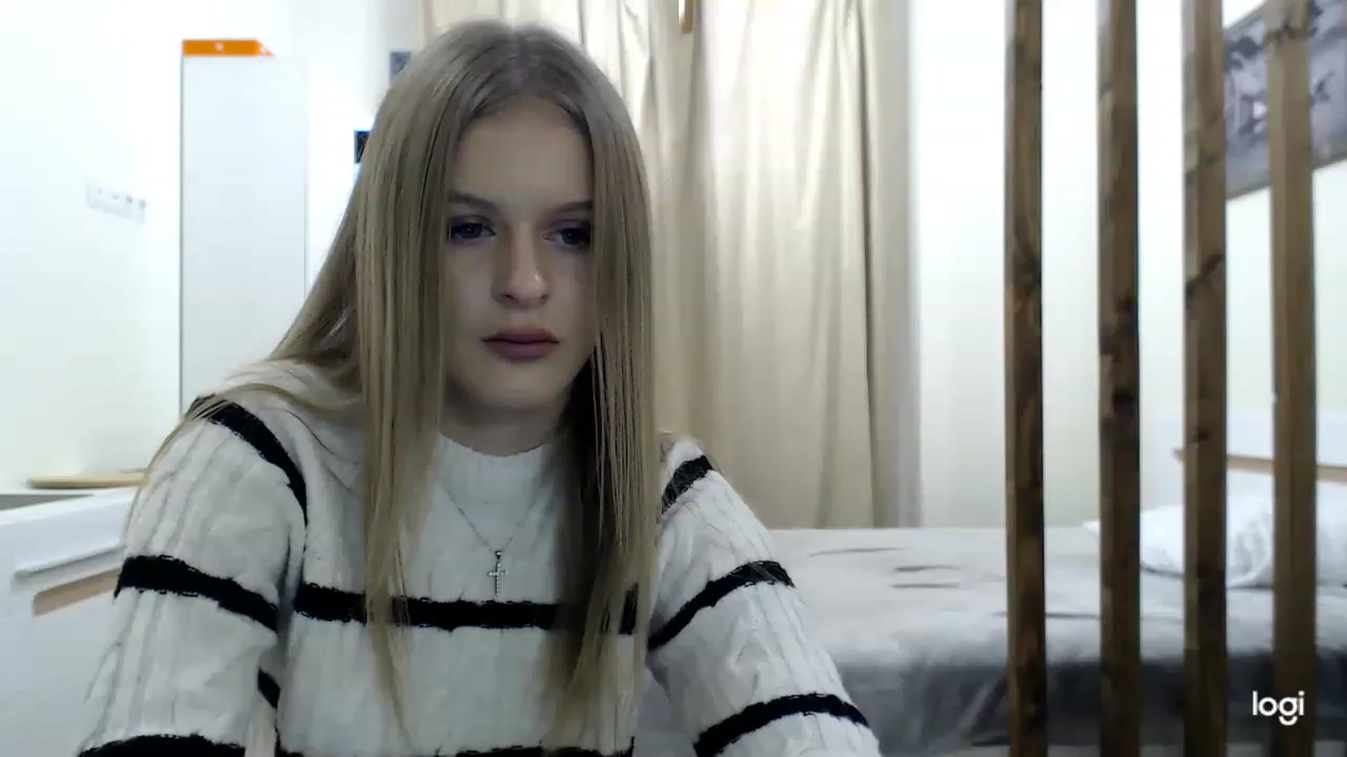 Gallery image thumbnail from MonicaBlondie's myfreecams stream on, 02/27/2023, 15:37 image 14 of 20