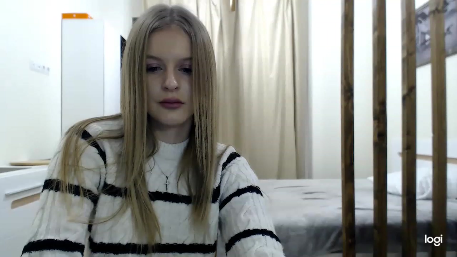 Gallery image thumbnail from MonicaBlondie's myfreecams stream on, 02/27/2023, 16:38 image 18 of 20