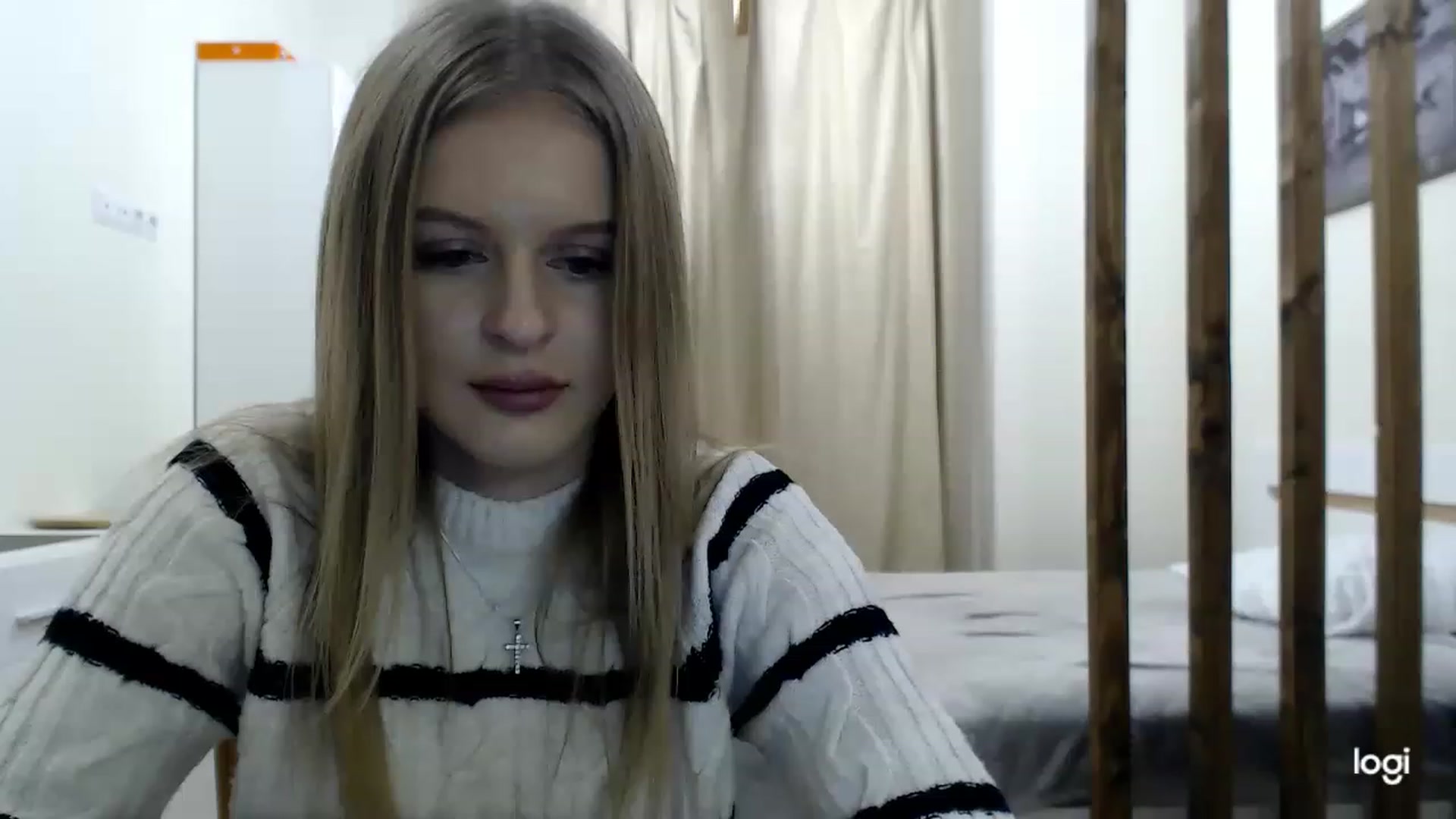 Gallery image thumbnail from MonicaBlondie's myfreecams stream on, 02/27/2023, 16:38 image 3 of 20