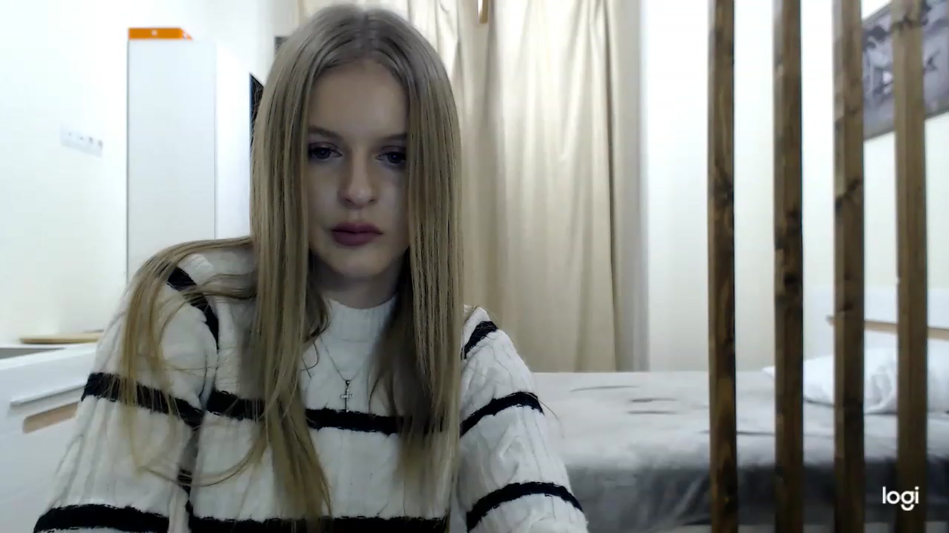 Gallery image thumbnail from MonicaBlondie's myfreecams stream on, 02/27/2023, 16:38 image 19 of 20
