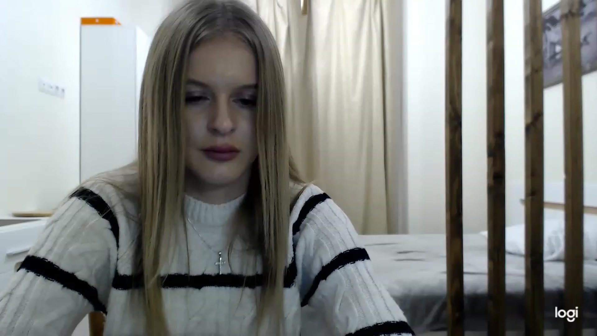 Gallery image thumbnail from MonicaBlondie's myfreecams stream on, 02/27/2023, 16:38 image 11 of 20
