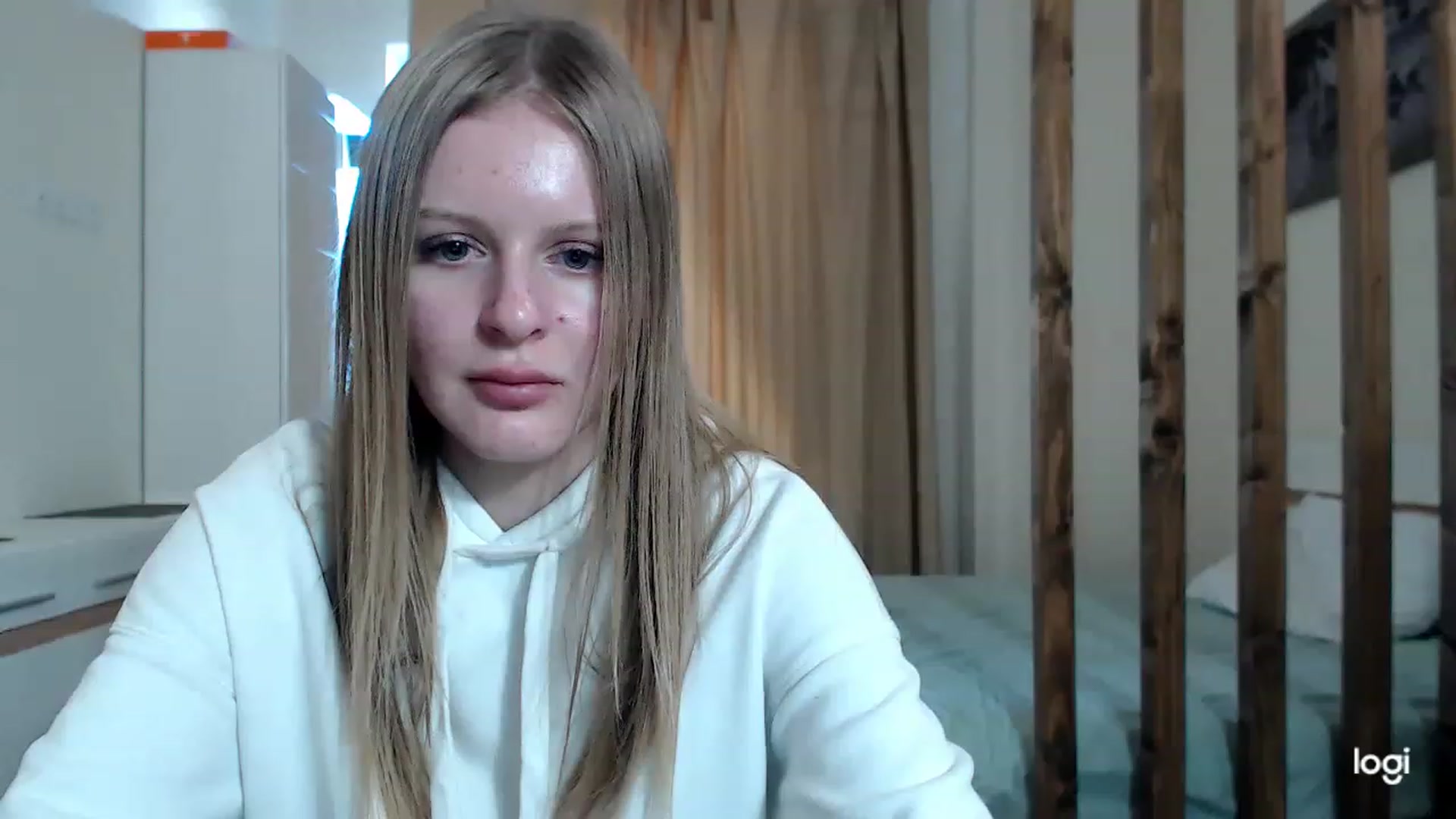 Gallery image thumbnail from MonicaBlondie's myfreecams stream on, 03/04/2023, 14:29 image 2 of 20