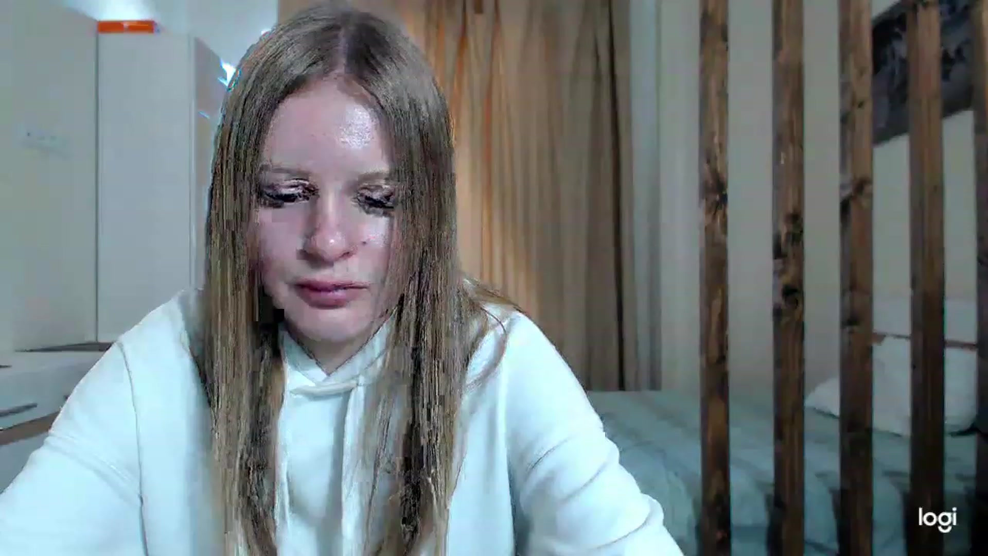 Gallery image thumbnail from MonicaBlondie's myfreecams stream on, 03/04/2023, 14:29 image 6 of 20