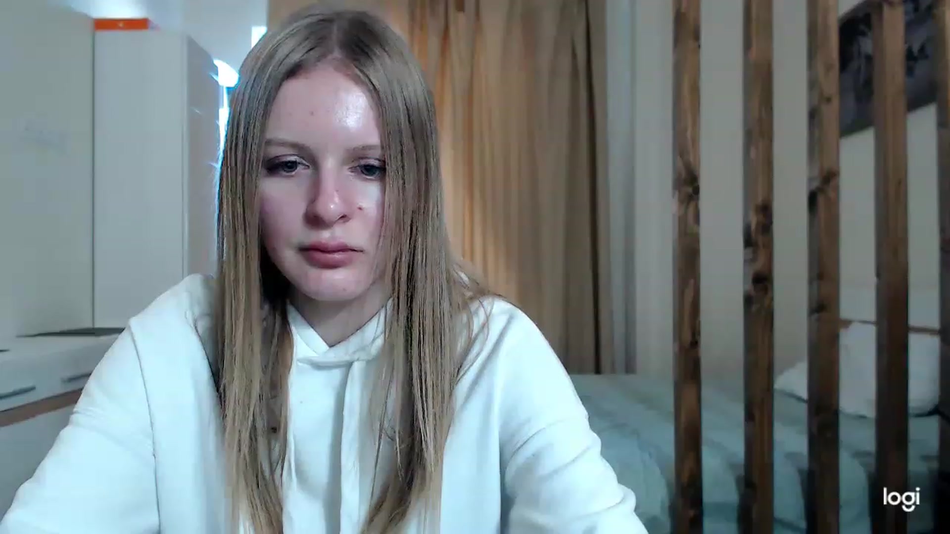 Gallery image thumbnail from MonicaBlondie's myfreecams stream on, 03/04/2023, 14:29 image 4 of 20