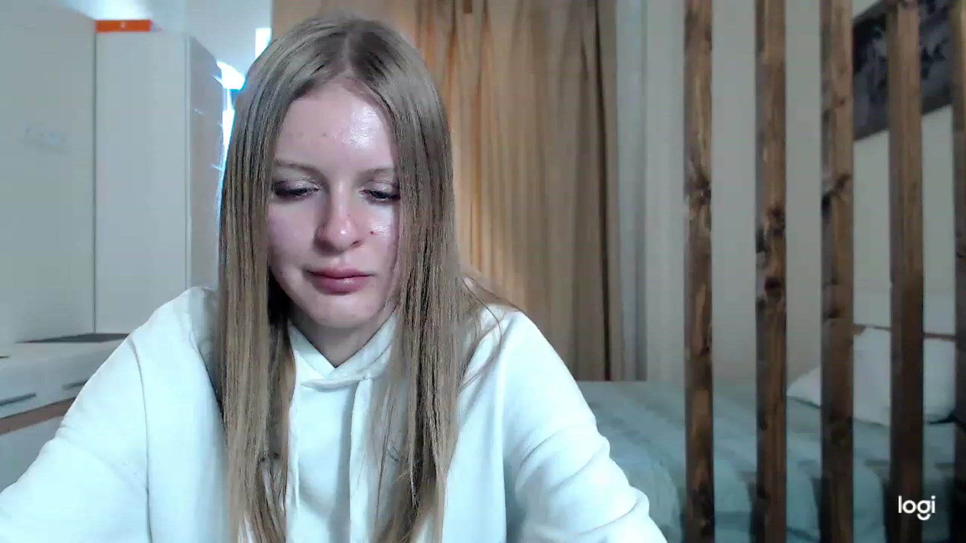 Gallery image thumbnail from MonicaBlondie's myfreecams stream on, 03/04/2023, 14:29 image 9 of 20