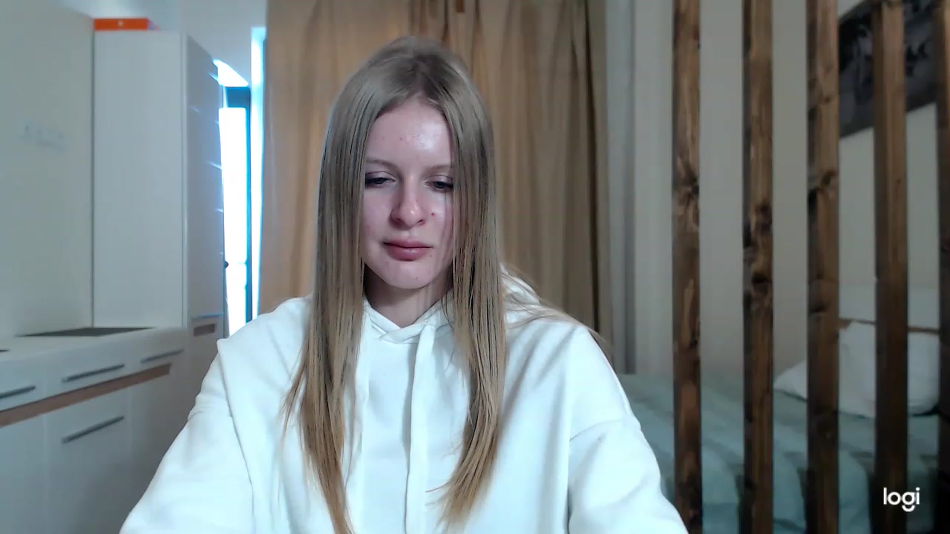 Gallery image thumbnail from MonicaBlondie's myfreecams stream on, 03/04/2023, 15:09 image 3 of 20