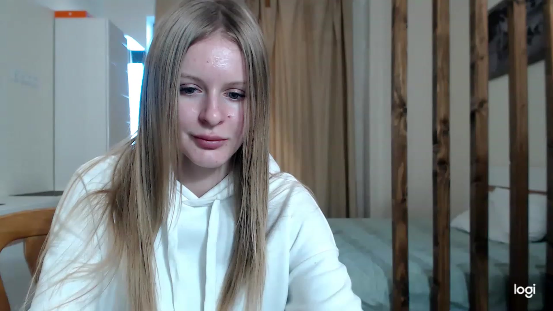Gallery image thumbnail from MonicaBlondie's myfreecams stream on, 03/04/2023, 15:09 image 16 of 20