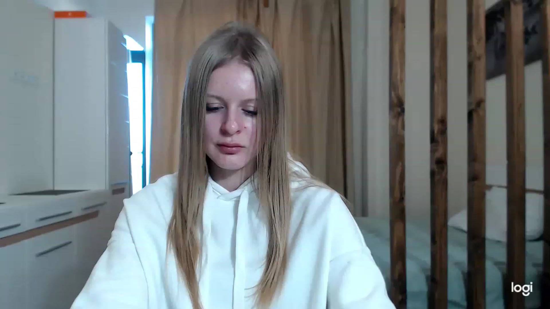 Gallery image thumbnail from MonicaBlondie's myfreecams stream on, 03/04/2023, 15:09 image 8 of 20