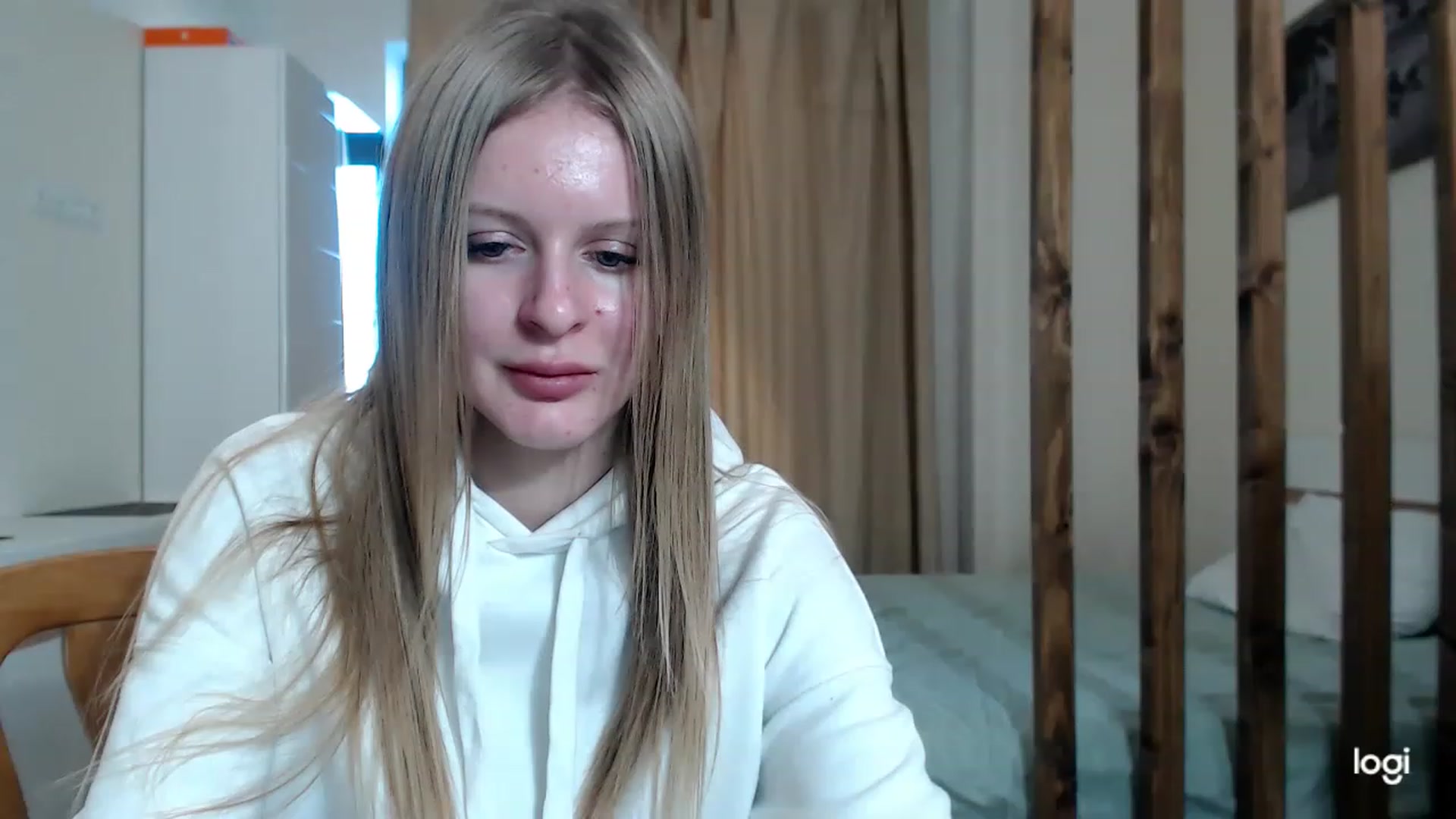 Gallery image thumbnail from MonicaBlondie's myfreecams stream on, 03/04/2023, 15:09 image 18 of 20