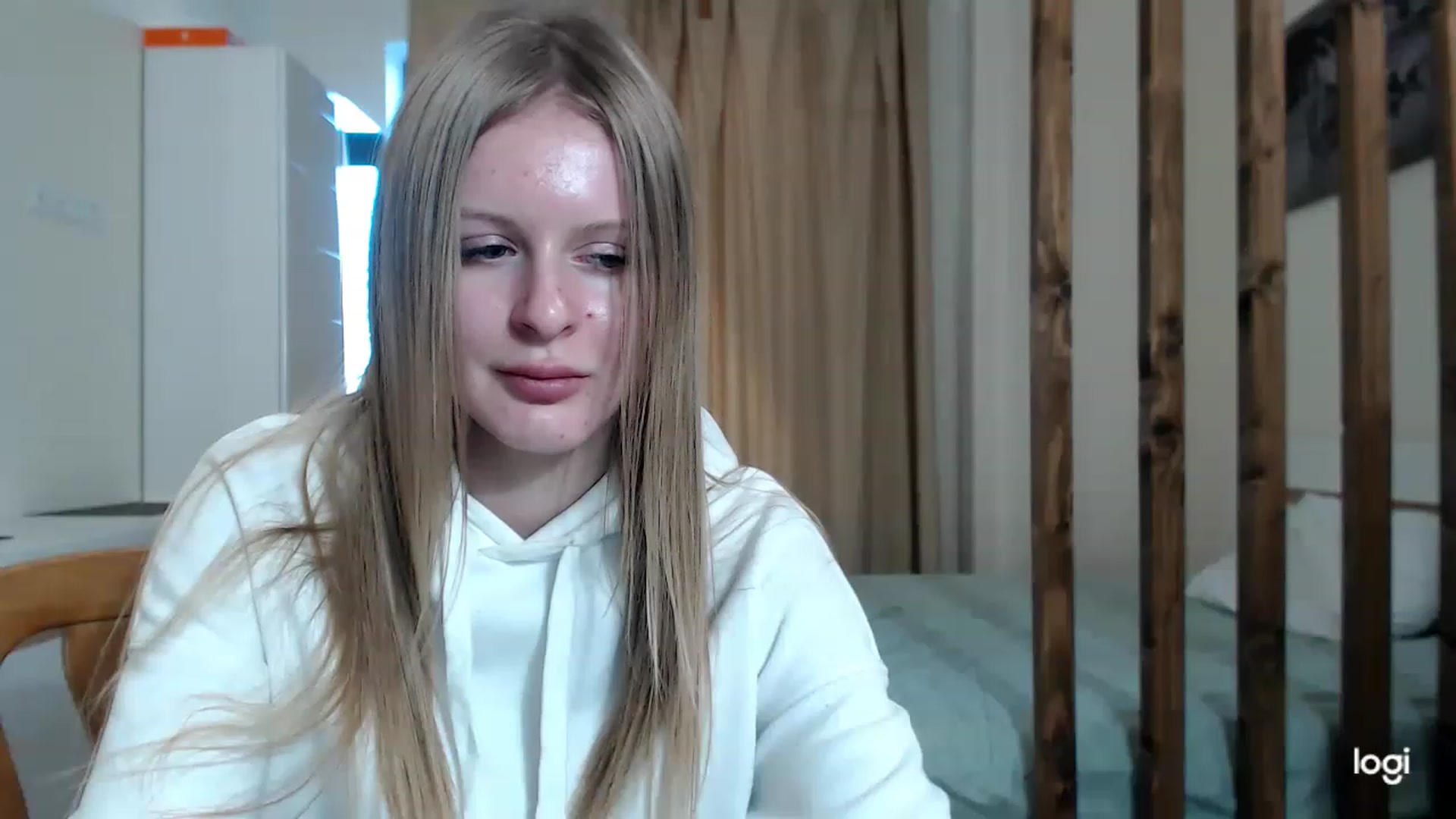 Gallery image thumbnail from MonicaBlondie's myfreecams stream on, 03/04/2023, 15:09 image 19 of 20