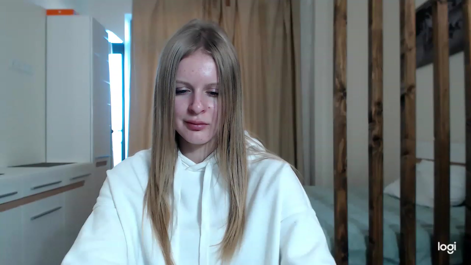 Gallery image thumbnail from MonicaBlondie's myfreecams stream on, 03/04/2023, 15:09 image 12 of 20