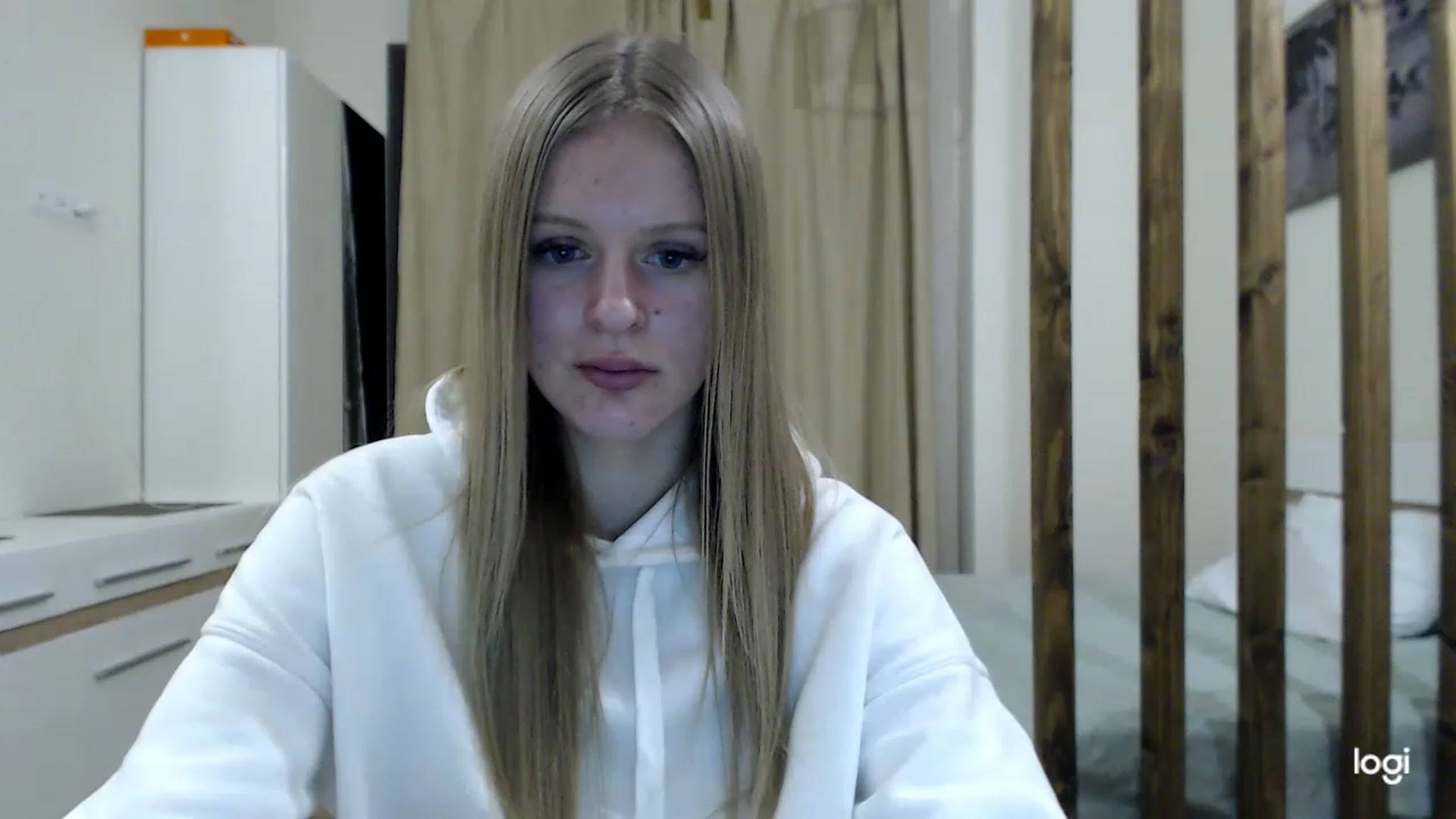 Gallery image thumbnail from MonicaBlondie's myfreecams stream on, 03/04/2023, 18:08 image 18 of 20