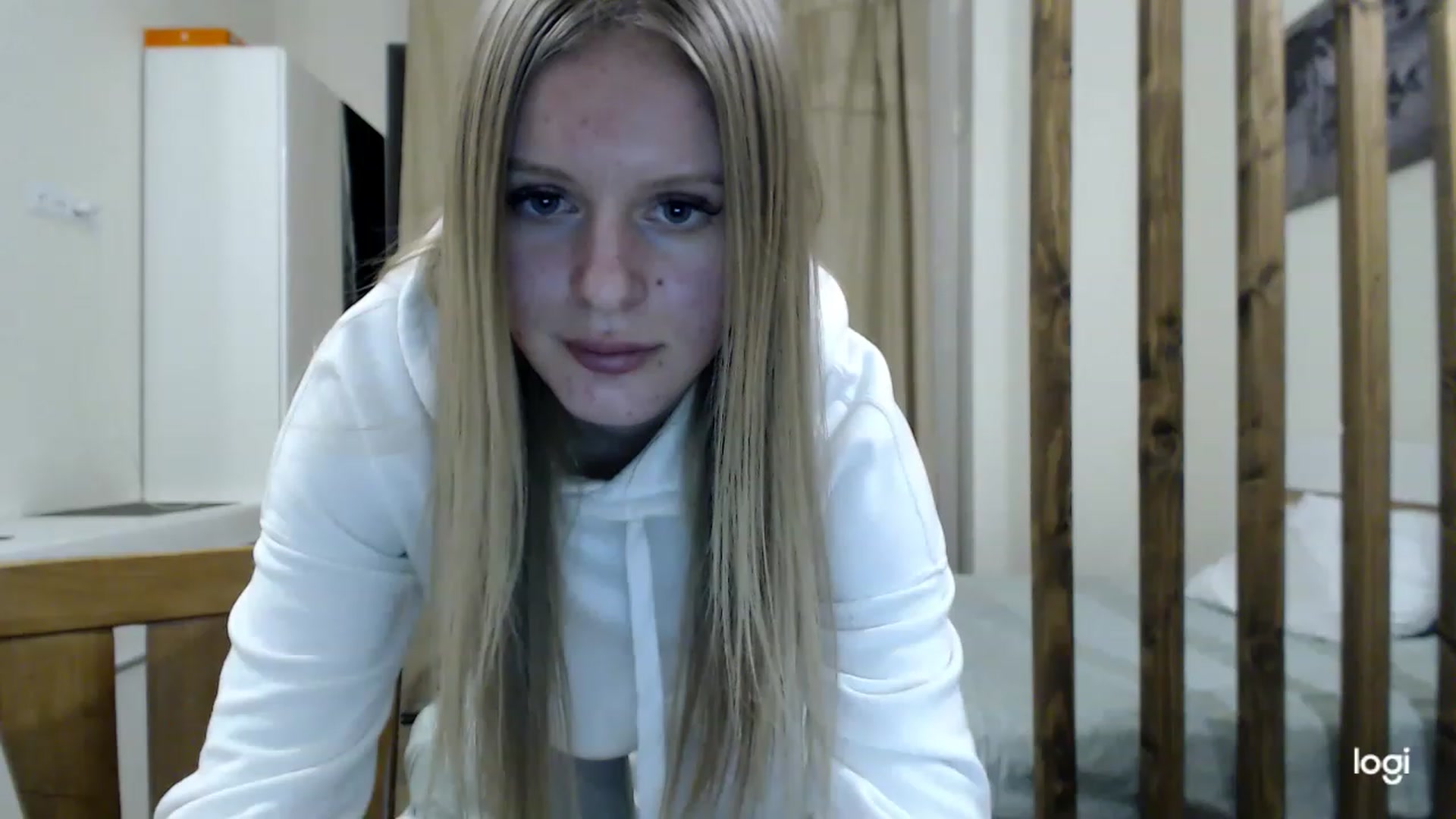Gallery image thumbnail from MonicaBlondie's myfreecams stream on, 03/04/2023, 18:08 image 9 of 20