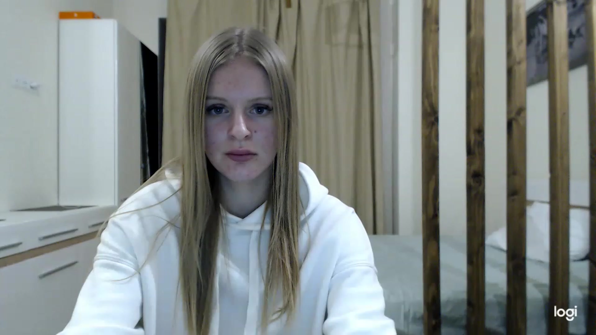 Gallery image thumbnail from MonicaBlondie's myfreecams stream on, 03/04/2023, 18:08 image 4 of 20