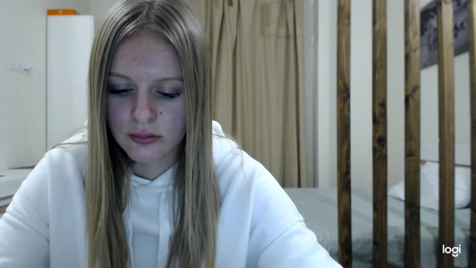 Gallery image thumbnail from MonicaBlondie's myfreecams stream on, 03/04/2023, 18:40 image 4 of 20
