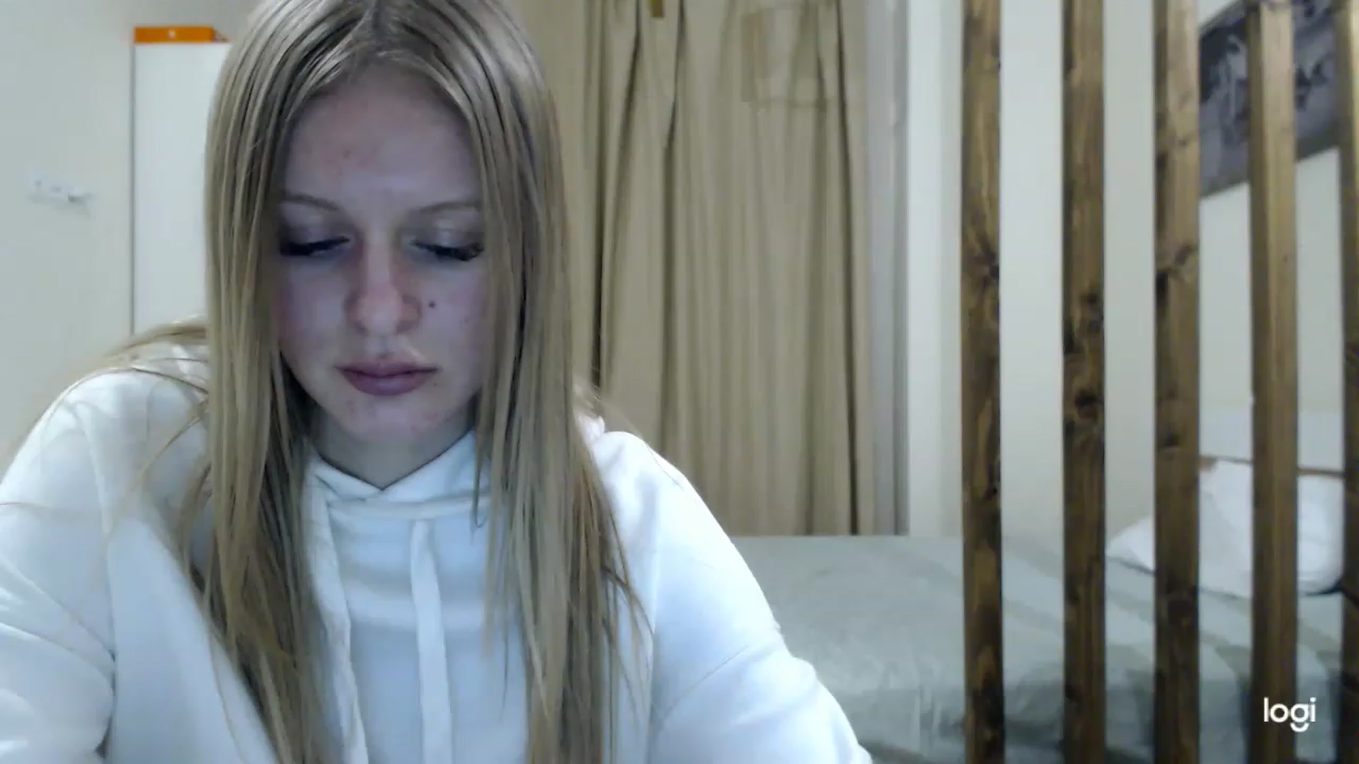 Gallery image thumbnail from MonicaBlondie's myfreecams stream on, 03/04/2023, 18:40 image 16 of 20