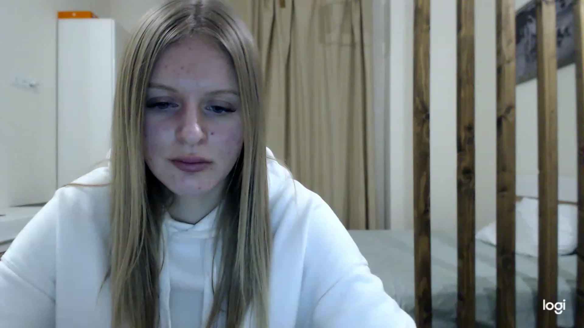 Gallery image thumbnail from MonicaBlondie's myfreecams stream on, 03/04/2023, 18:40 image 13 of 20
