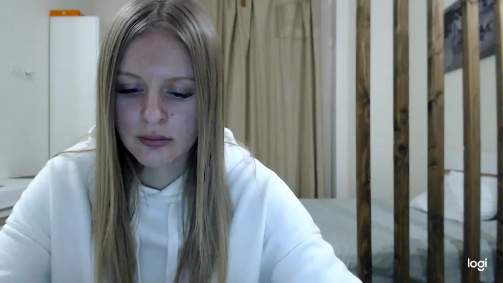 Gallery image thumbnail from MonicaBlondie's myfreecams stream on, 03/04/2023, 18:40 image 2 of 20