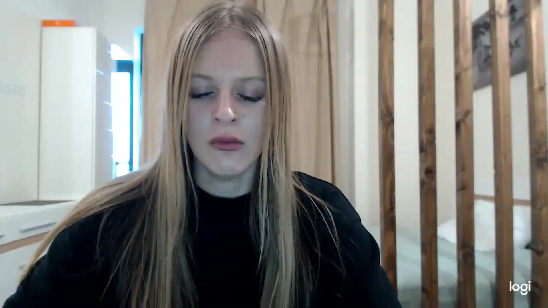 Gallery image thumbnail from MonicaBlondie's myfreecams stream on, 03/05/2023, 15:44 image 10 of 20