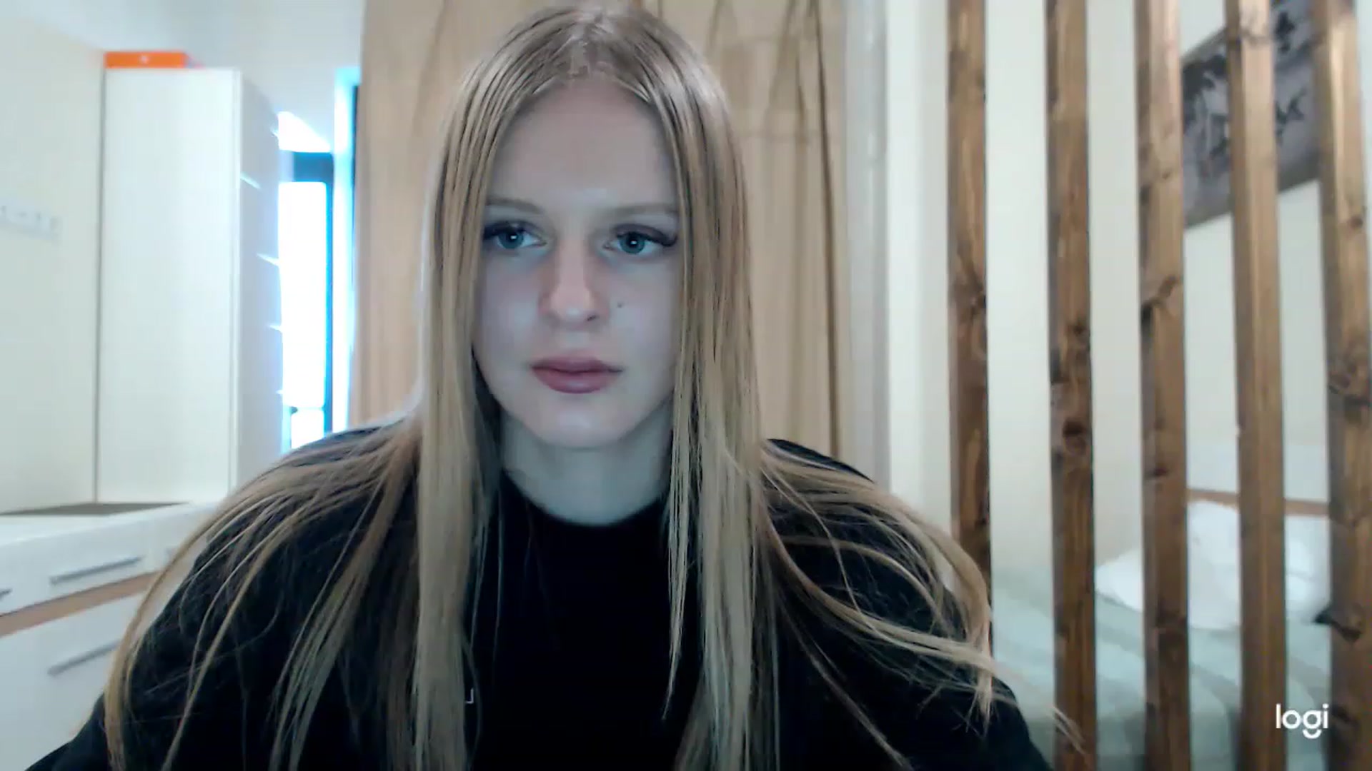 Gallery image thumbnail from MonicaBlondie's myfreecams stream on, 03/05/2023, 15:44 image 7 of 20