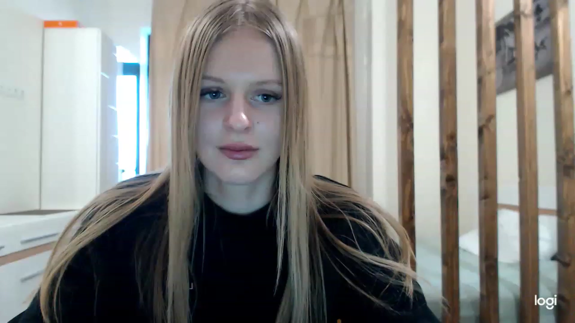 Gallery image thumbnail from MonicaBlondie's myfreecams stream on, 03/05/2023, 15:44 image 4 of 20