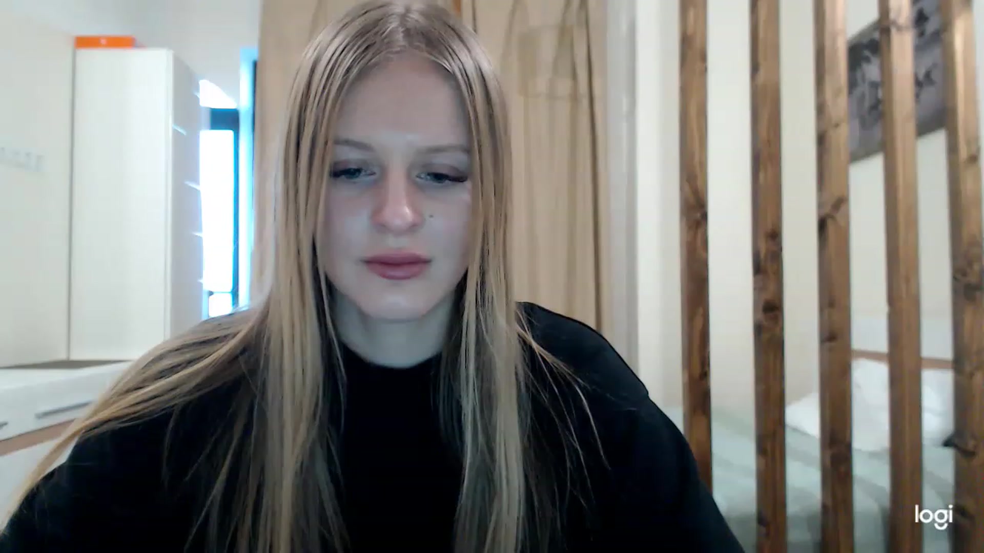 Gallery image thumbnail from MonicaBlondie's myfreecams stream on, 03/05/2023, 15:44 image 12 of 20