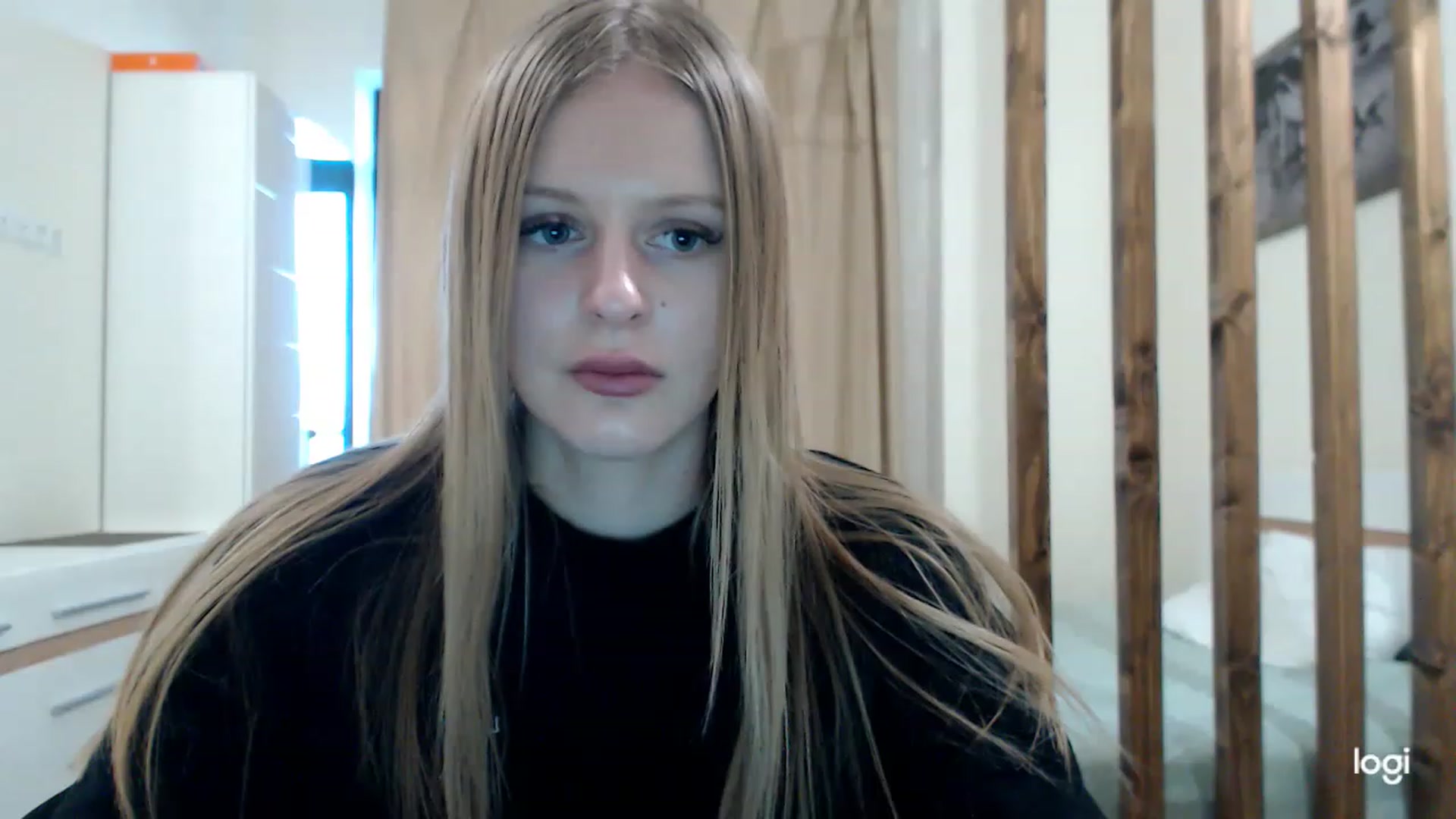 Gallery image thumbnail from MonicaBlondie's myfreecams stream on, 03/05/2023, 15:44 image 3 of 20